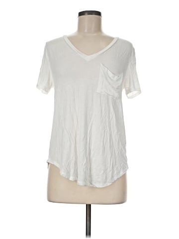 Charlotte Russe Short Sleeve T-Shirt (view 1)