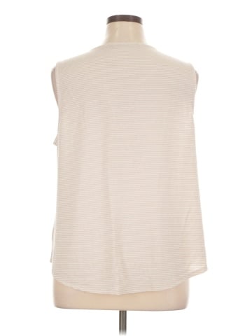 Love Scarlett Sleeveless T-Shirt (view 2)