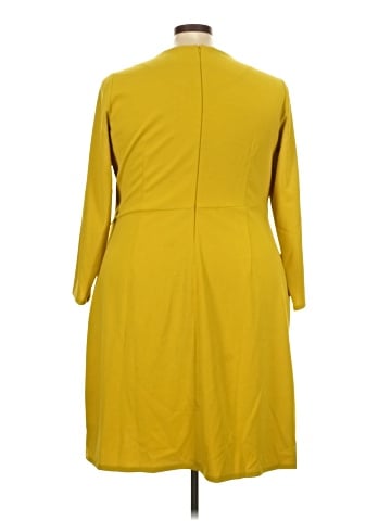 Donna Morgan Casual Dress (view 2)