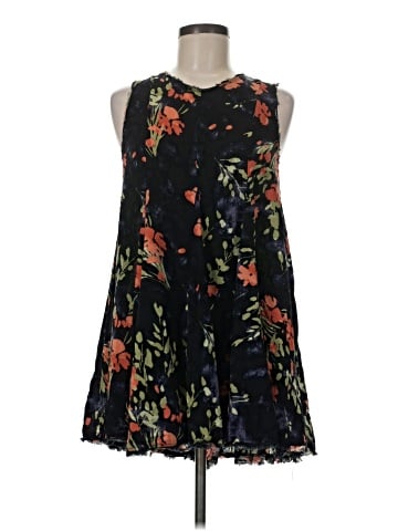 Ecote Sleeveless Blouse (view 1)