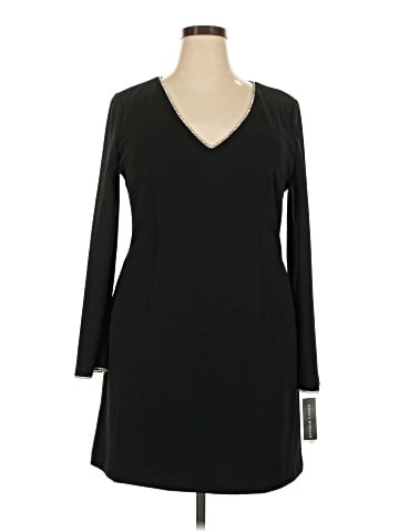 Donna Morgan Casual Dress (view 1)