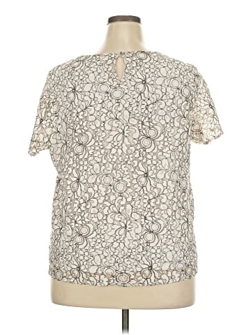 Liz Claiborne Career Short Sleeve Blouse (view 2)