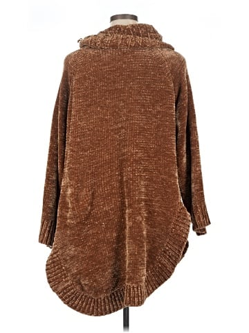 Moth Poncho (view 2)
