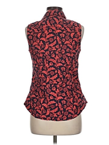Gap Sleeveless Button-Down Shirt (view 2)