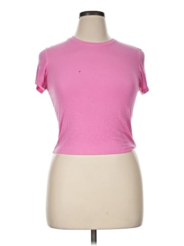 Victoria's Secret Short Sleeve T-Shirt (view 1)