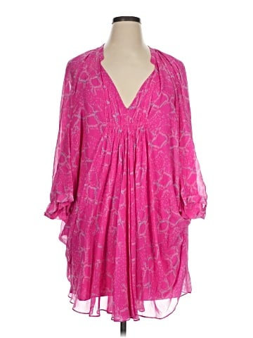 Diane von Furstenberg Casual Dress (view 1)