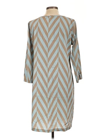 The Royal Standard Casual Dress (view 2)