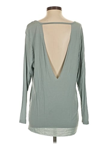 Victoria's Secret Pink 3/4 Sleeve T-Shirt (view 2)