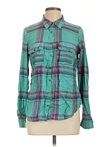 Maurices Long Sleeve Button-Down Shirt (view 1)
