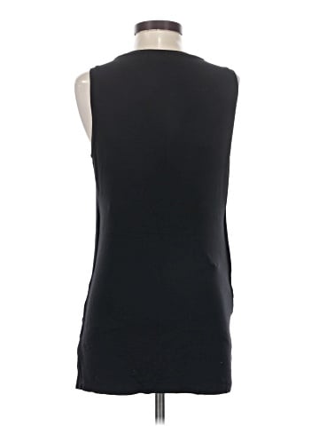 Old Navy - Maternity Sleeveless T-Shirt (view 2)