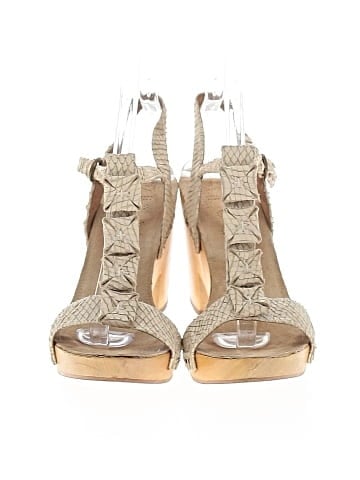 Biviel Wedges (view 2)