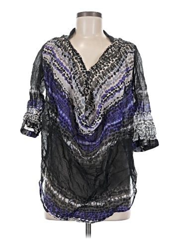Line & Dot 3/4 Sleeve Blouse (view 1)