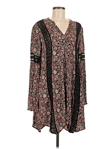 Knox Rose Casual Dress (view 1)