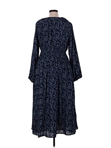 Madewell Bubble-Sleeve Smocked Midi Dress in Floral (view 2)
