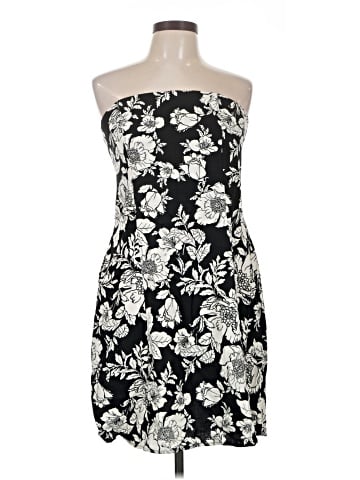 Old Navy Cocktail Dress (view 1)