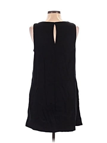 Old Navy Casual Dress (view 2)