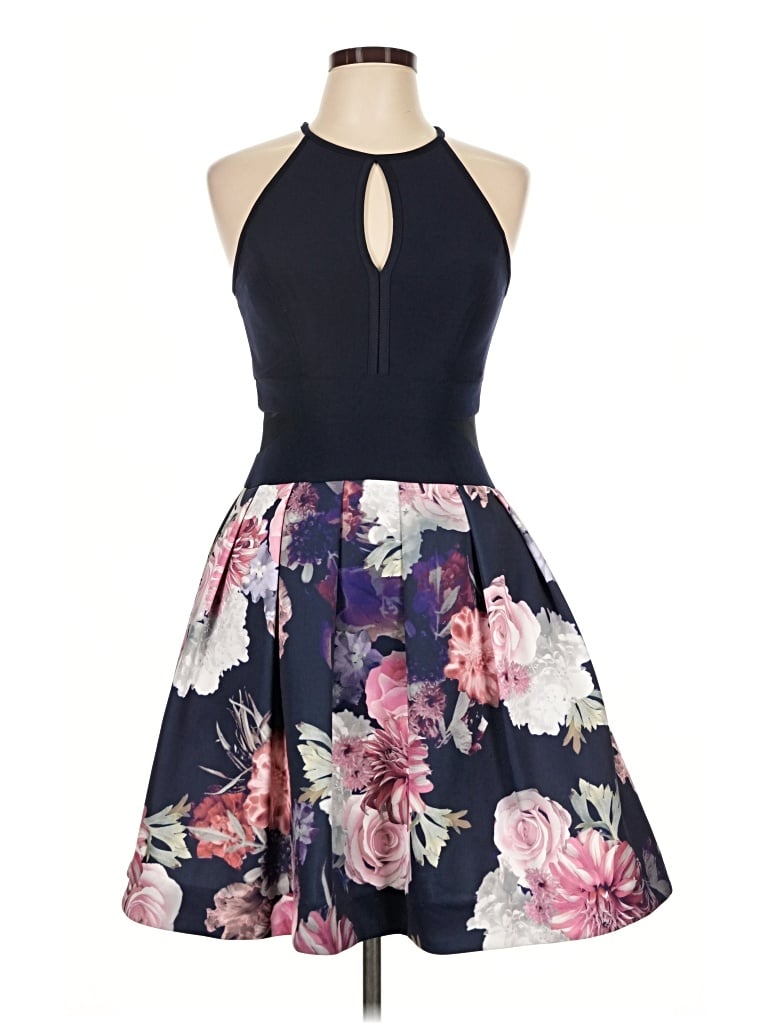 Pre-owned Xscape Cocktail Dress In Blue