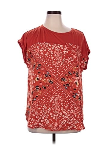 Xhilaration Short Sleeve Blouse (view 1)