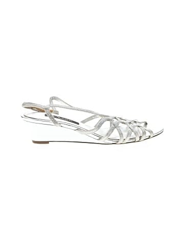 Nina Wedges (view 1)