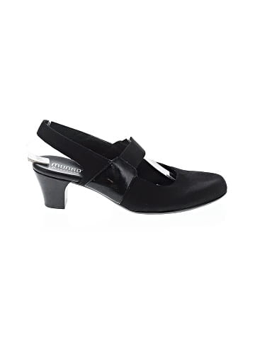 Munro American Heels (view 1)