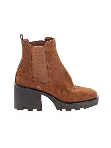 MICHAEL Michael Kors Ankle Boots (view 1)