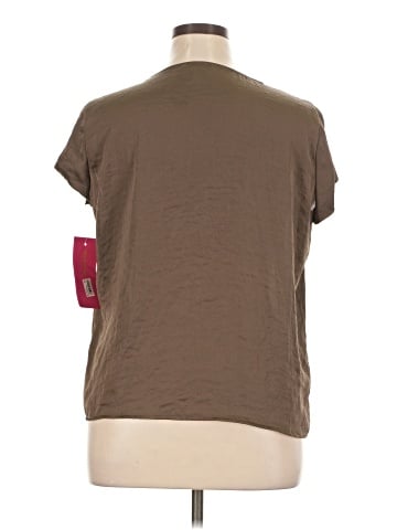 Sunny Leigh Short Sleeve Blouse (view 2)