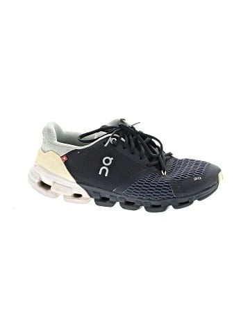 On Cloud Sneakers (view 1)