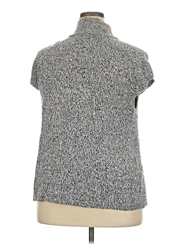 IZOD Sleeveless Top (view 2)