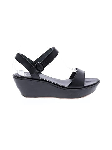 Camper Wedges (view 1)