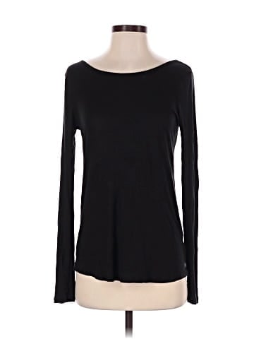 Victoria's Secret Long Sleeve T-Shirt (view 1)