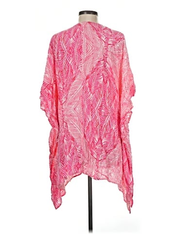 Lovestitch Poncho (view 2)