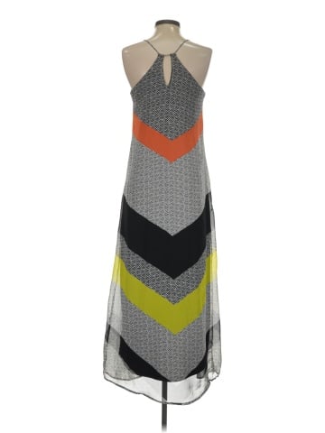 Old Navy Casual Dress (view 2)