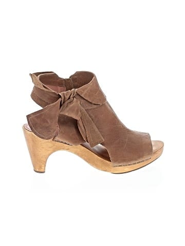 Miss Albright Mule/Clog (view 1)