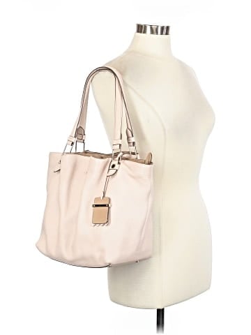 Tod's Shoulder Bag (view 2)