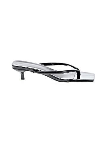 Unbranded Heels (view 1)