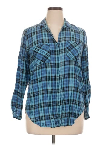 Khakis & Co 3/4 Sleeve Button-Down Shirt (view 1)