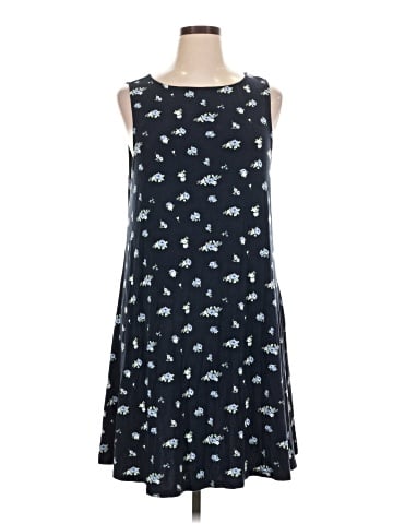 Old Navy Casual Dress (view 1)