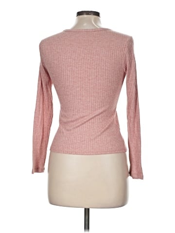 Old Navy Long Sleeve T-Shirt (view 2)