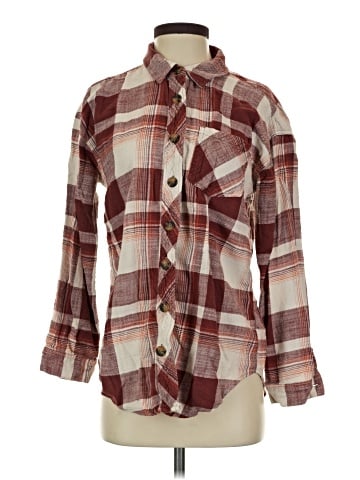 Maurices Long Sleeve Button-Down Shirt (view 1)
