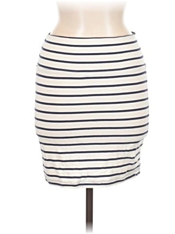 Charlotte Russe Casual Skirt (view 2)