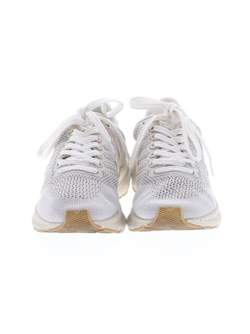 VEJA Sneakers (view 2)