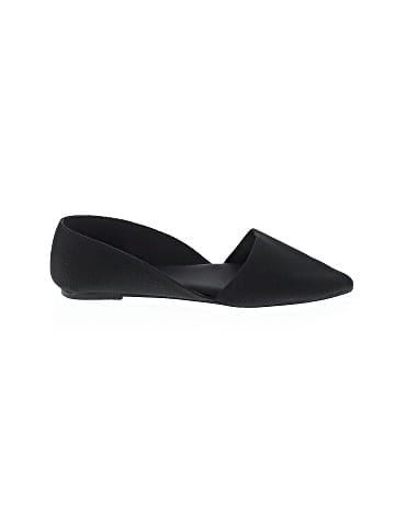 Mia Flats (view 1)