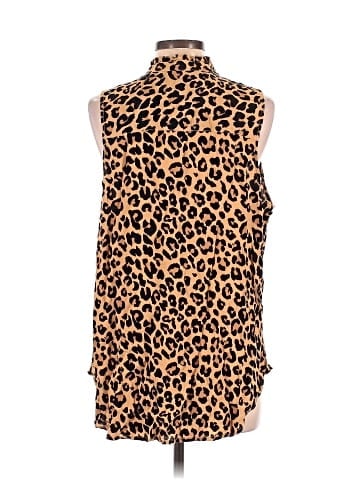 Treasure & Bond Sleeveless Button-Down Shirt (view 2)