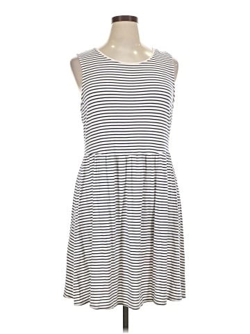 Old Navy Casual Dress (view 1)