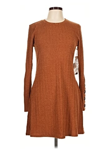 Taylor & Sage Casual Dress (view 1)