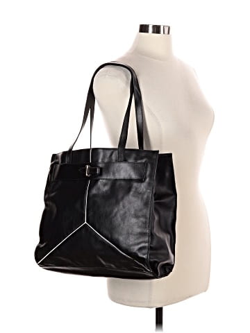 Pour La Victoire Tote - back