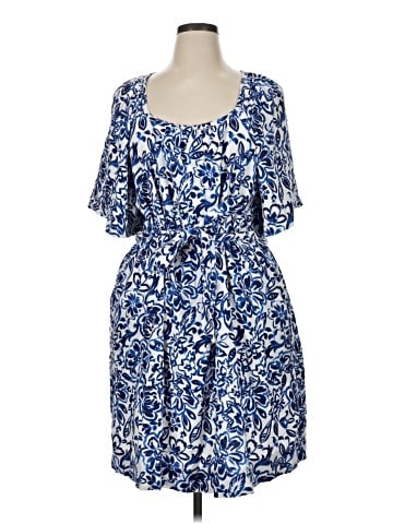 Free Assembly Casual Dress (view 1)