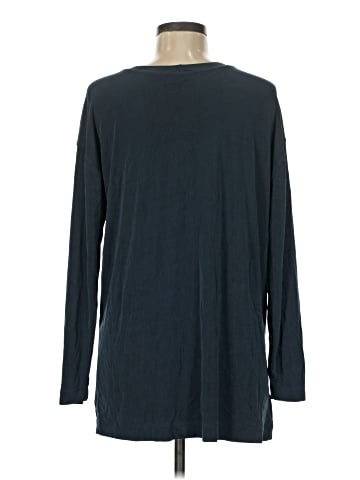 BCBG Paris Long Sleeve T-Shirt (view 2)