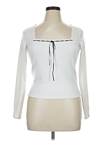 Hollister Long Sleeve T-Shirt (view 1)