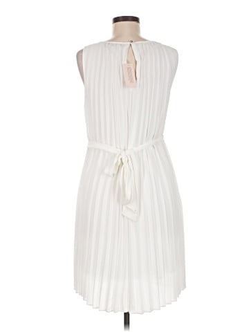 Banana Republic Sleeveless T-Shirt (view 2)
